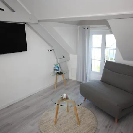 Du Sel A La Vie, Grand Entre Marais Et Ocean *