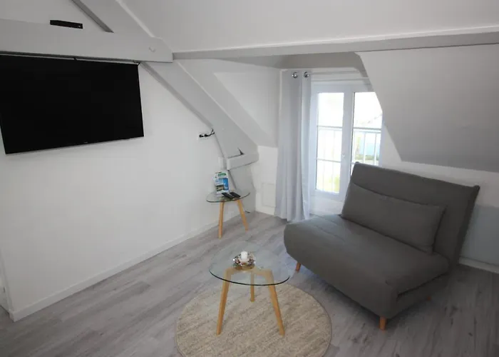 Du Sel A La Vie, Grand Entre Marais Et Ocean *